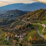 La Pina Alloggio per agriturismo Tarzo